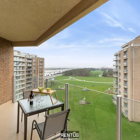 Optimist - With Sea View And Garage Appartement *