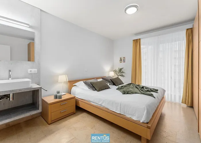 Optimist - With Sea View And Garage Apartman