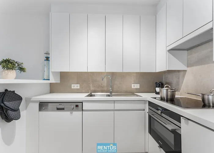 Optimist - With Sea View And Garage * Nieuwpoort