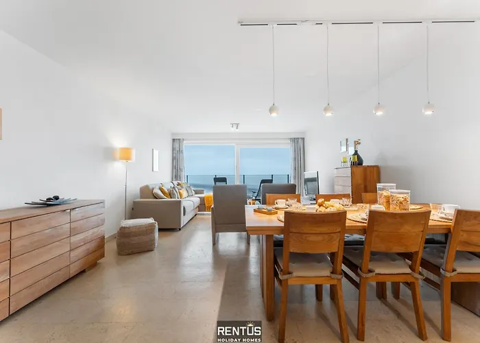 Optimist - With Sea View And Garage Apartman *